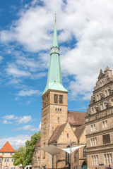 Fototapeta na wymiar market Church (Marktkirche) St. Nicolai church (St. Nicolai Kirche) and Wedding House (Hochzeitshaus) Hameln Lower Saxony (Niedersachsen)
