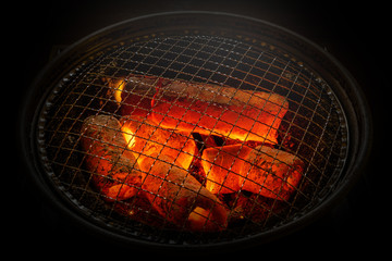 炭火　Burning red fire in camping