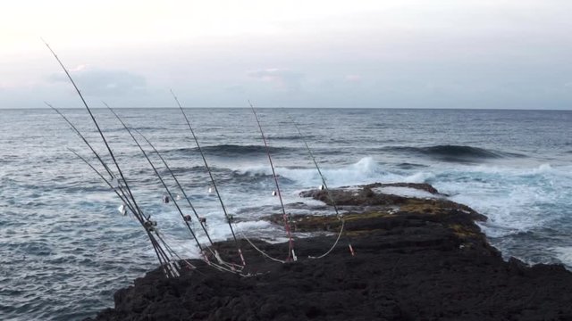 waves breaking while fishing for giant trevally or ulua in hawaii