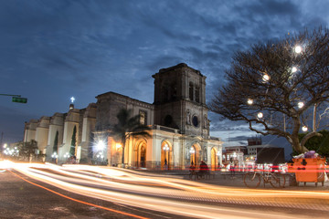 Fototapeta premium old mexican town street at night