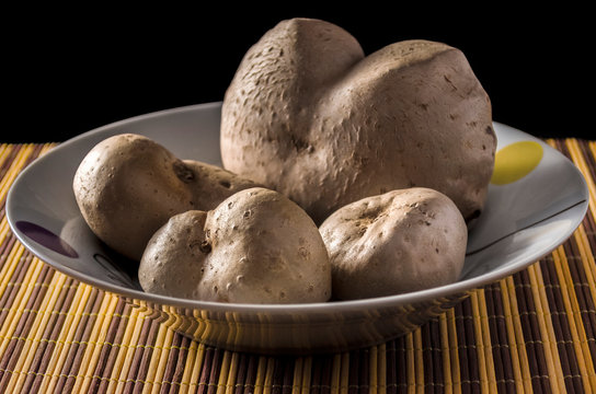 Car&aacute; moela name of air potato brazilian food
