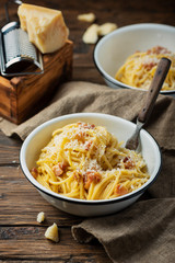 Traditional italia spaghetti carbonara