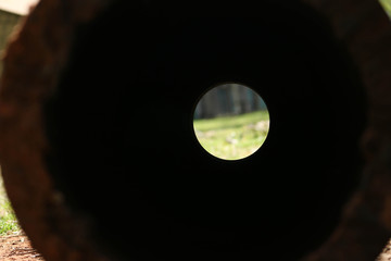 Hole