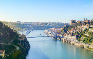 Obraz premium Douro river skyline Porto, Portugal