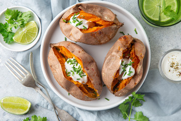 baked sweet potato with yogurt sause