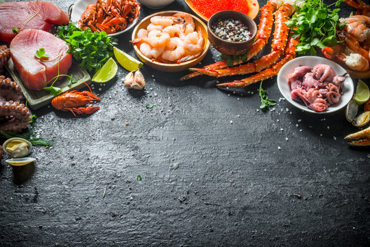 Tuna Steak With A Variety Of Fresh Seafood And Herbs.