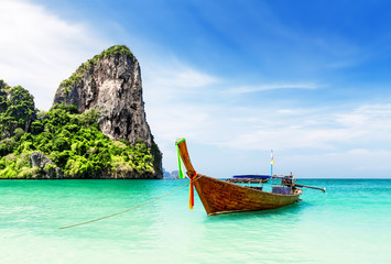 Obraz premium Thai traditional wooden longtail boat.