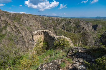 Fototapeta na wymiar Ruins of an Old Tower in Birtvisi Canyon, Georgia
