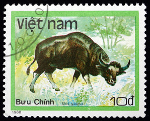 Postage stamp Vietnam 1988 gaur, Indian bison