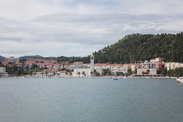 Fototapeta na wymiar Blick auf die Stadt Ploce in Kroatien