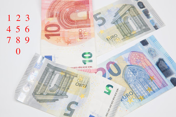 Euros, dinero en billetes y monedas, especulación, bancos, economía
