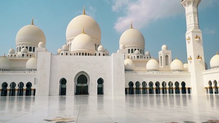 Abu Dhabi, United Arab Emirates. Sheikh Zayed Bin Sultan Al Nahyan Mosque.