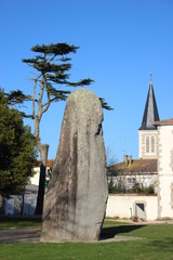 Menhir du camp de César à Avrillé en Vendée