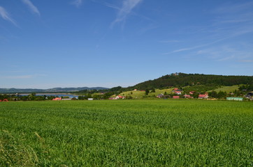 KSosnówka koło Karpacza, pięknie połozona wieś u stóp Śnieżki