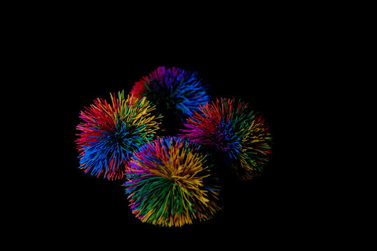 eine sehr sch&ouml;ne sammlung von neuen koosh b&auml;llen in verschiednen farben