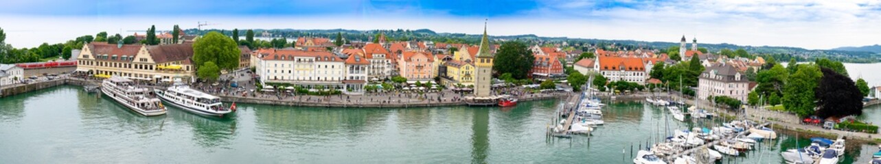 Fototapeta na wymiar Ausflug nach Lindau am Bodensee