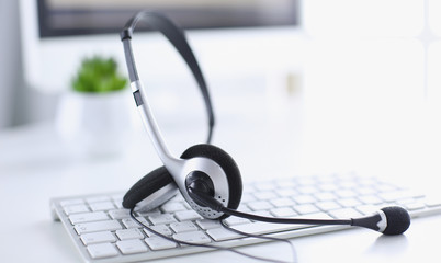 Communication support, call center and customer service help desk