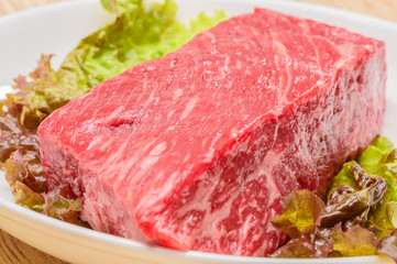 牛肉　ブロック肉
