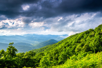 Puffy clouds move over the mountains along the Blue Ridge Parkway in North Carolina, USA.