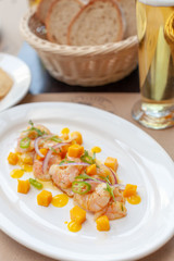 Ceviche de camarón y mango