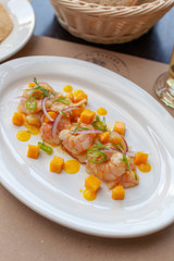 Ceviche de camarón y mango
