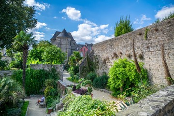 Quimper, jardin de la retraite.