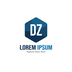 Obraz premium Initial DZ logo template with modern frame. Minimalist DZ letter logo vector illustration