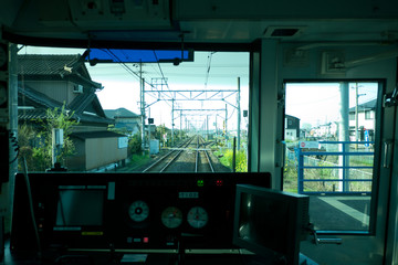 電車の車窓から見た線路の風景