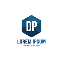 Obraz premium Initial DP logo template with modern frame. Minimalist DP letter logo vector illustration