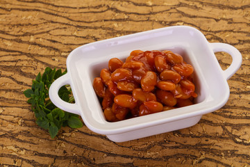 Baked kidney with tomato sauce