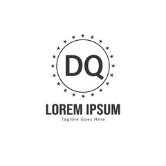 Obraz premium Initial DQ logo template with modern frame. Minimalist DQ letter logo vector illustration