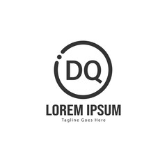 Obraz premium Initial DQ logo template with modern frame. Minimalist DQ letter logo vector illustration