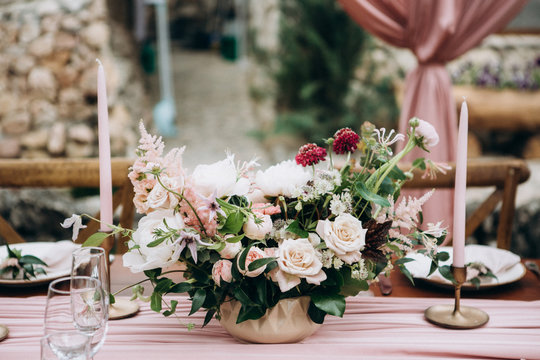 Rustic style wedding table decoration and floristics design
