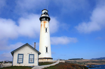 Fototapeta na wymiar Lighthouse on the pacific coast highway CA