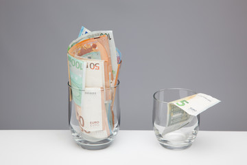 Dinero en billetes de Euro, útil para la compra de bienes de equipo, para ir de compras al...