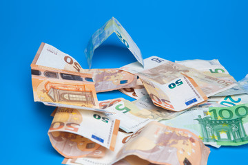 Dinero en billetes de Euro, útil para la compra de bienes de equipo, para ir de compras al...