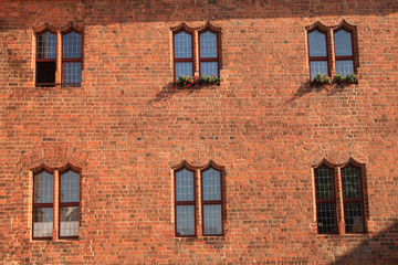 Jüterbog; Kleinod der Backsteingotik (Detail an der Rathausfassade, Nordseite)