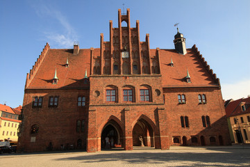 Jüterboger Wahrzeichen; Historisches Rathaus mit Gerichtslaube