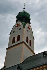 Stadtansicht  von Rosenheim in Bayern, Turm der Stadtpfarrkirche St. Nikolaus