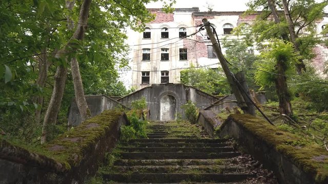 Abandoned building in Tkuarchal, Abkhazia