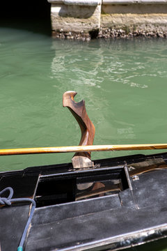 Gondole, d&eacute;til de la forcola