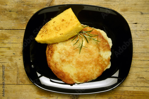 Fototapete Frico Con Patate E Polenta Cucina Friulana Fototapeten Comugnero Silvana