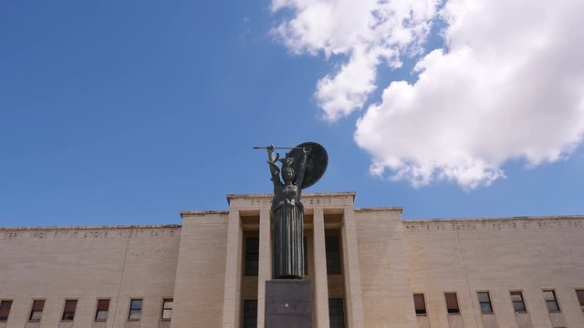 University of Rome, La Sapienza: Athena Statue, symbol of Knowledge-timelapse