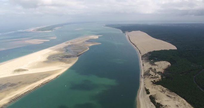 Dune du Pilat natural sand dune