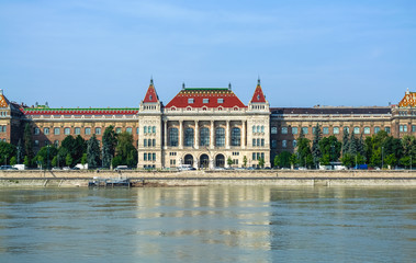 Fototapeta premium 12.06.2019. Budapest, Hungary. Beautiful view of historical part of the city, of old buildings and sights, river and coast, of transport.