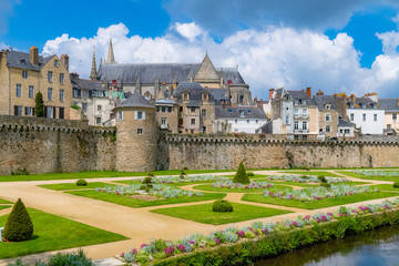 Fototapeta na wymiar Vannes, medieval city in Brittany, view of the ramparts garden with flowerbed 