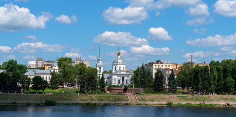 Набережная Афанасия Никитина на берегу Волги в Твери.
