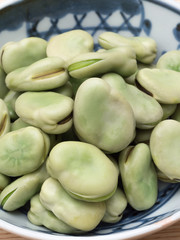 茹でたソラマメ