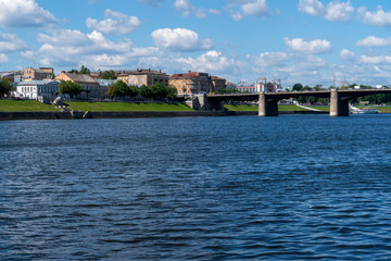 Новый Волжский мост через реку Волга в Твери.