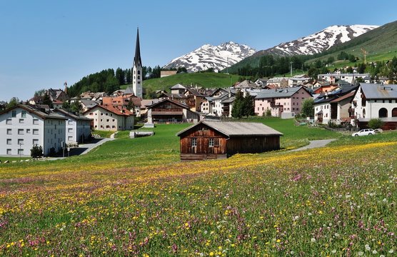 Bergdorf Zuoz, Engadin, Graub&uuml;nden, Schweiz